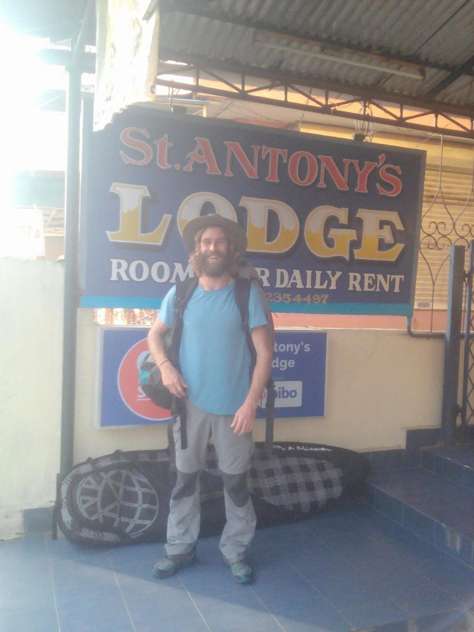 St. Antonys Lodge Kochi Exterior photo